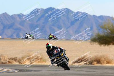 media/Jan-08-2022-SoCal Trackdays (Sat) [[1ec2777125]]/Turn 4 (1145am)/